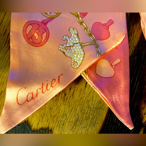 Beautiful Cartier Twilly Allover Chain Pattern Silk Scarf w/ Box - Picture 4 of 8